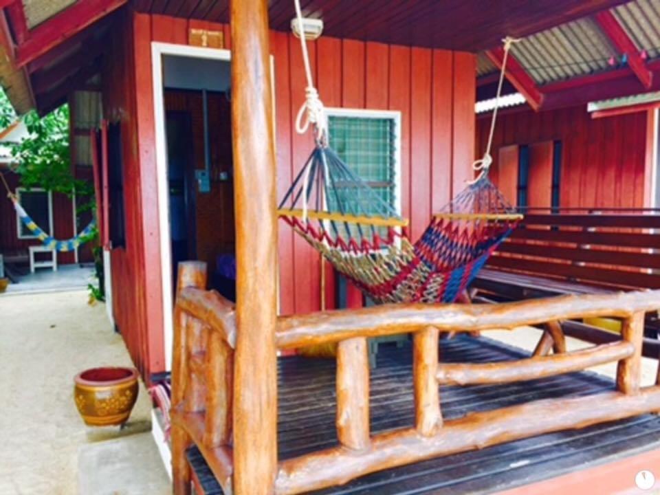 Beer'S House Bungalows เบียร์เฮ้าส์บังกะโล Ban Lamai Exterior foto
